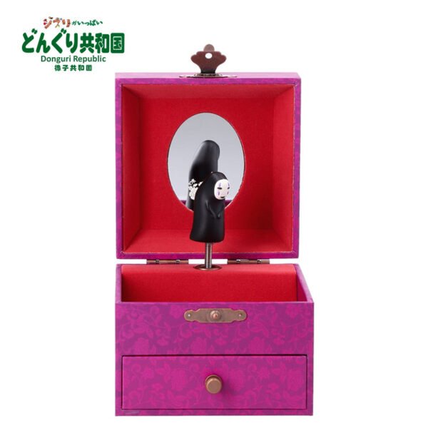 Caja de música de cartón El viaje de Chihiro